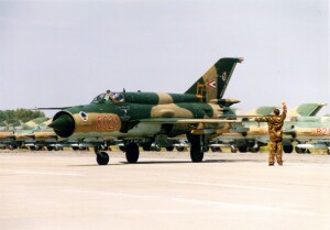 A feladat végrehajtása után az állóhelyére gurul a 6021-as MiG-21bisz